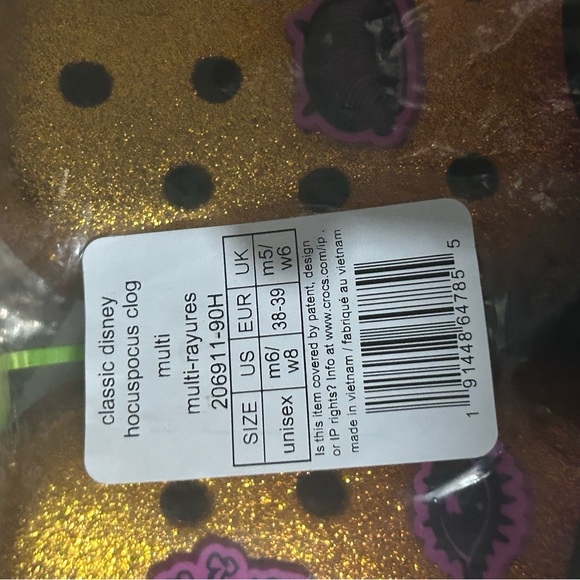 Limited edition hocus pocus crocs - Picture 3 of 9